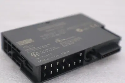 Siemens 6ES7 132-4BD01-0AA0 Simatic S7 Output Module STOCK K-3937