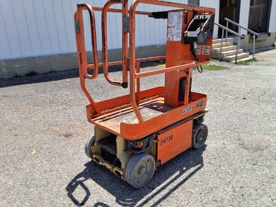 USED 2015 JLG 1230ES