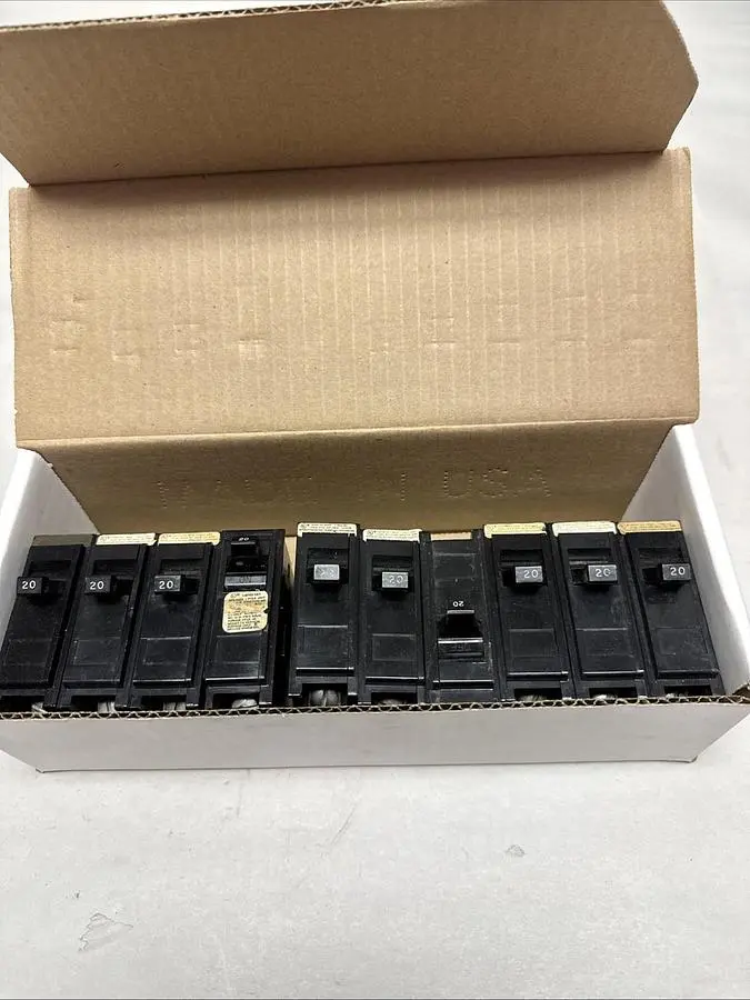 Used CROUSE-HINDS MP120 Circuit Breakers | Surplus Asset Holdings #1190188