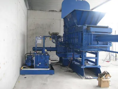 USED 2013 ATM SCRAP BALER 40X40