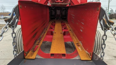 USED 2016 MASSEY FERGUSON 1840