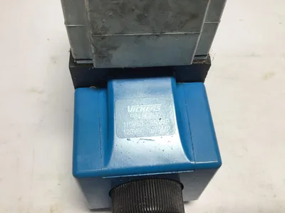 Vickers F3DG4S4016CB60 Pilot Valve Model F3-DG4S4WT-016C-B-60 PN: 868982
