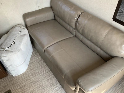 Used 2020 AVENGER FOREST RIVER Campers, Caravans, Motorhomes Michigan US | Miedema Asset Management Group #1337428