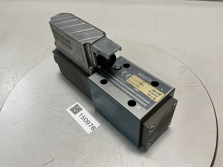 Used BOSCH 0 811 404 752 Valves/Fittings Michigan US | Ideal Machinery #688874