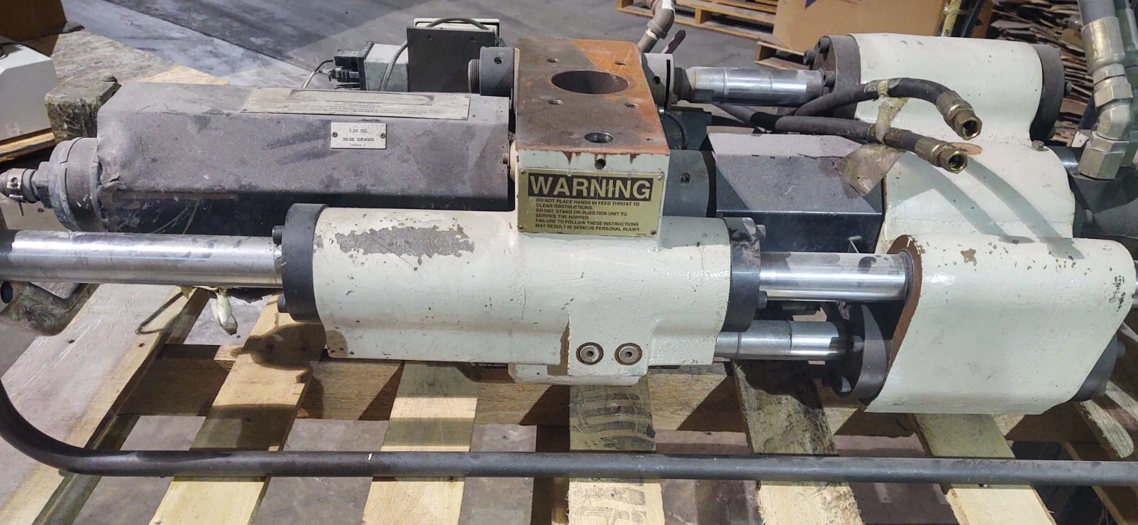 CINCINNATI MILACRON INJECTION UNIT Fits VST 33 TON MOLDING MACHINE  1.29