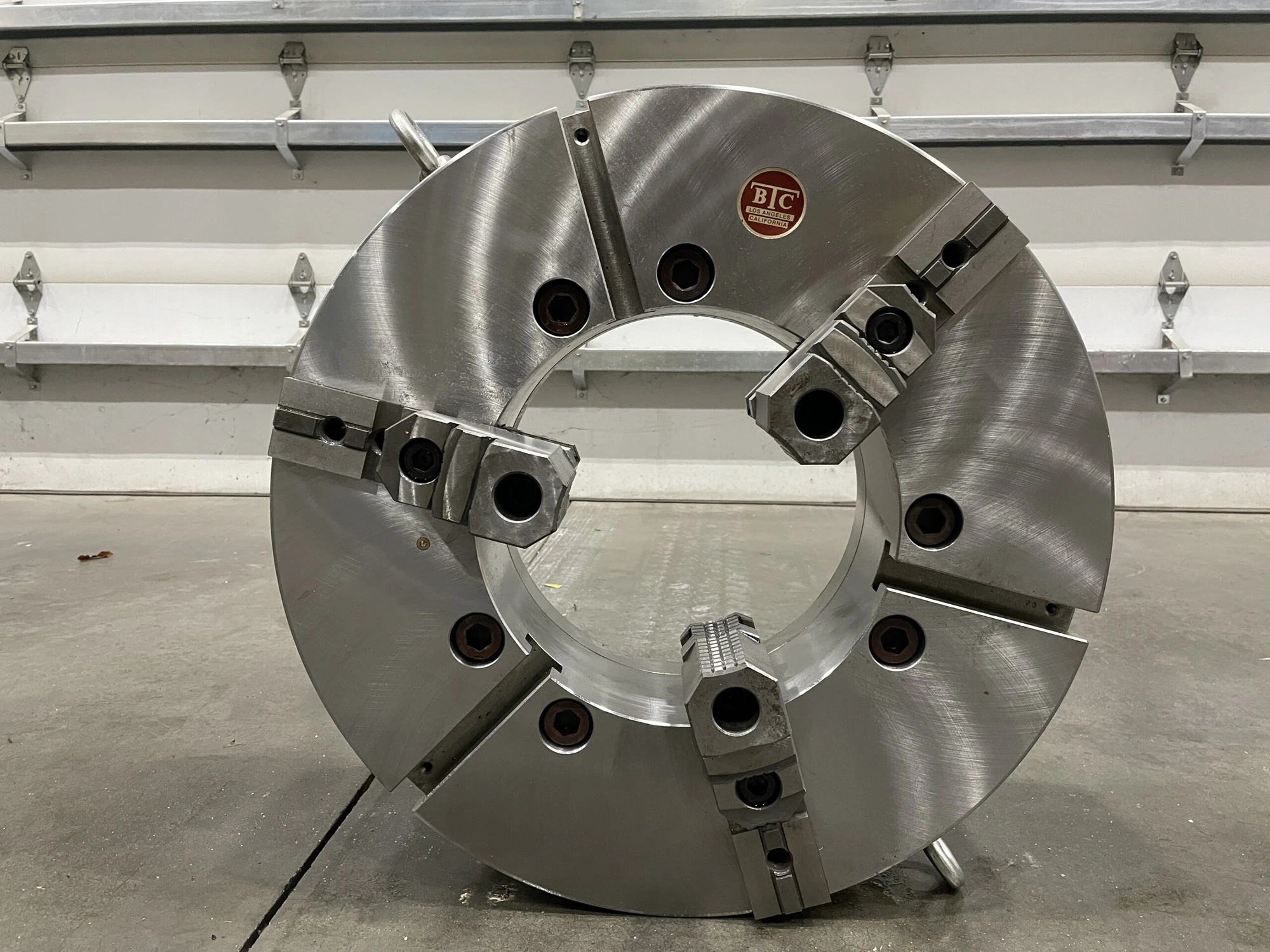 BTC 25” Three Jaw Scroll Chuck, 12.5″ Bore – NEW