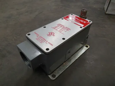 Namco EA700-56700 Snap-Lock Rotary Limit Switch New NIB