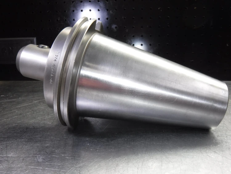 Used DAVIS TOOLS INC. _UNKNOWN_ CAT Holders Michigan US | Superior Machine & Tool Inc #212619