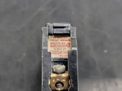 USED SQUARE D QO115