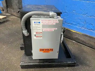 Used HAMMOND MANUFACTURING 138688 Transformers Ohio US | HGR 24 #1520816