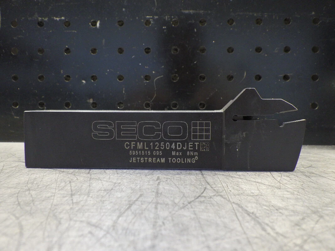 SECO 1.25" x 1.25" Indexable Lathe Toolholder CFML12504DJET (LOC2098A)