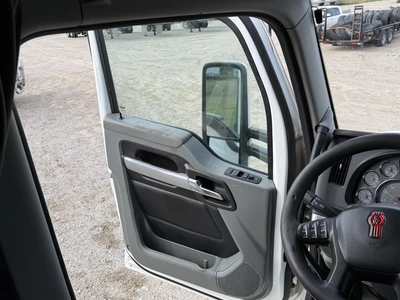 Used 2021 KENWORTH T880 TRUCK TRACTOR Conventional trucks Michigan US | Miedema Asset Management Group #1709443