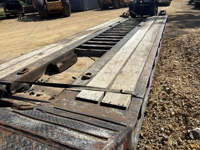 Used 2012 GLOBE _UNKNOWN_ Lowboy Trailers Tennessee US | Moore Equipment #1517235