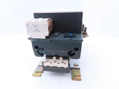 Telemecanique LC2F115 Motor Starter Reversing Contactor 80kW 1000V 110V Coil