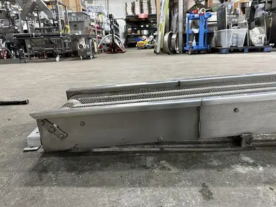 Incline 8' Wire Conveyor