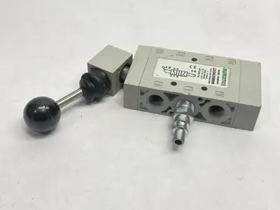 USED NUMATICS PNEUMATIC 4-WAY HAND LEVER VALVE