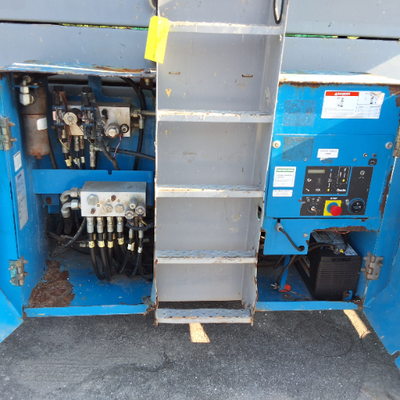 USED 2011 Genie GS-5390 RT