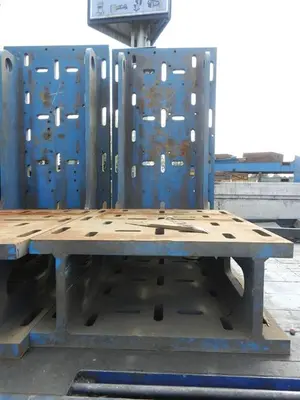 USED CLAMPING TABLE 1500 X 1540 X 800 MM
