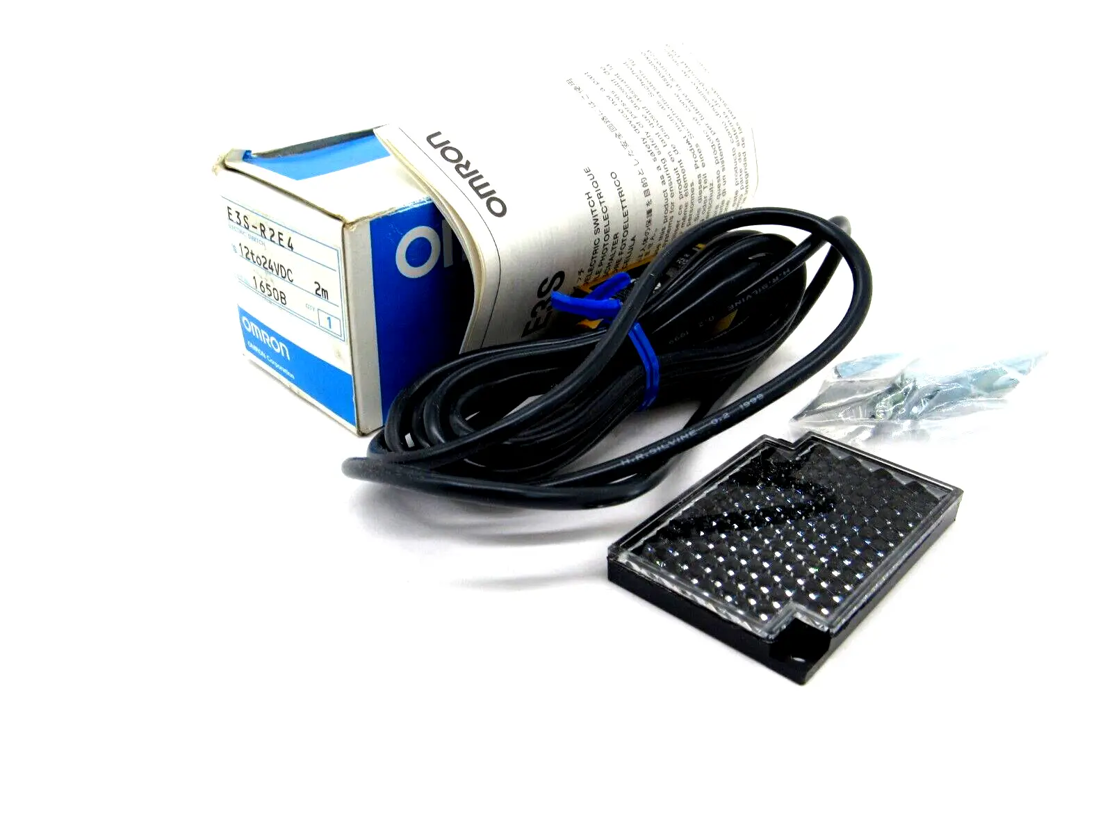 NEW OMRON E3S-R2E4 PHOTOELECTRIC SWITCH E3SR2E4