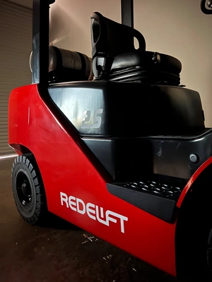 NEW 2025 REDELIFT R25-LPG