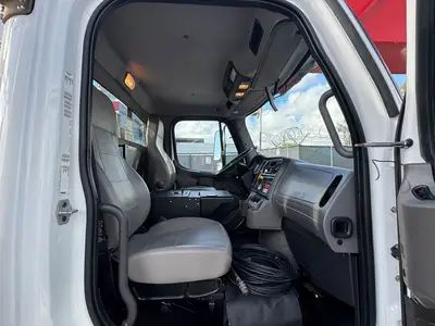 Used 2015 FREIGHTLINER M2 112 Bucket (boom) trucks Florida US | Truck and Van Outlet #1509191