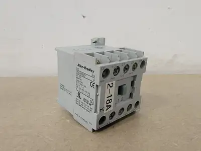 USED ALLEN-BRADLEY 700-M220