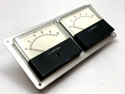 USED JEWELL INSTRUMENTS DC AMMETER PANEL METER 0–10A LOT OF 2