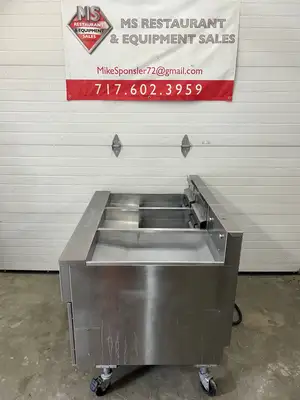 Pitco SE14X Electric Double Fryer480V with SEBNB14-Cabinent Fry Dump Station Combo