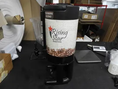 Used Curtis Used Curtis 1.5 Gallon Thermal Coffee Server with Base Coffee Equipment Illinois US | Falcon Restaurant Supply #1376590