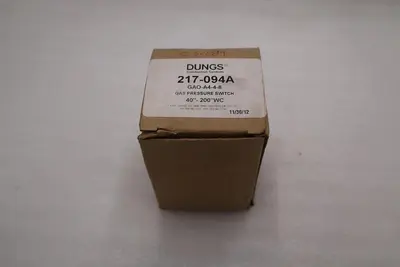 NEW OPEN BOX DUNGS GAS PRESSURE SWITCH 217-094A STOCK H966A