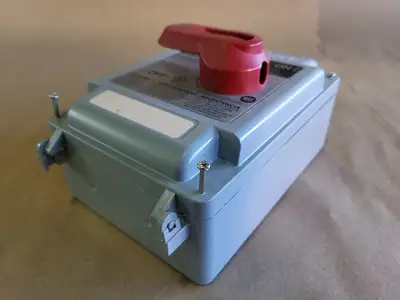 NEW LEVITON 121-DS30-AX