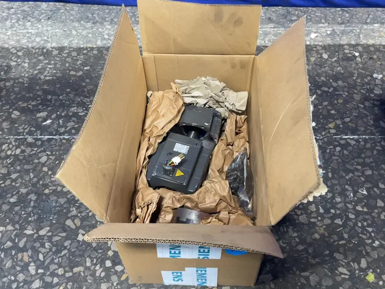 Used SIEMENS 1FK70832AH711CH2 Motors (misc) Ohio US | HGR 24 #1047987