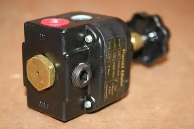 USED ARMSTRONG PANEL MATE