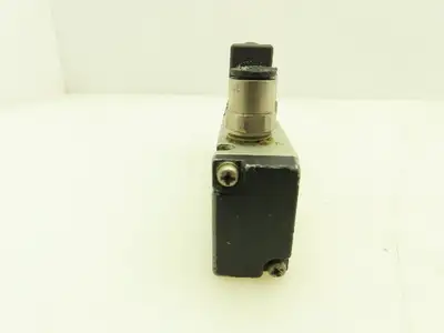 Neuma NV-6521-D2 Pneumatic Air Solenoid Valve 5/2 5 Port 2 Pos 24VDC