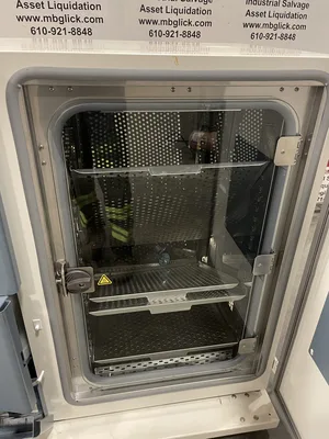 Thermo Scientific Steri-Cult 3307 CO2 Incubator