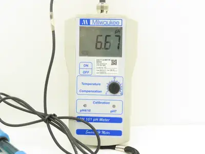 Milwaukee Instruments MW 101 Portable pH Water Meter Tester w/Probe