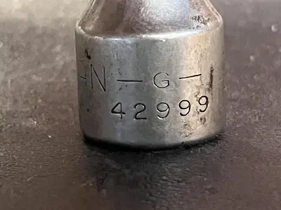 Craftsman USA 1/4" 6 Point 3/8" Drive Shallow Chrome Socket 42999 Inverted G
