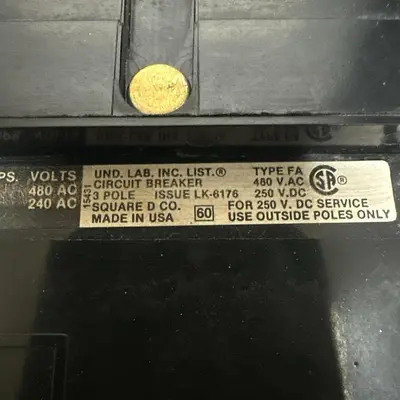 Used SQUARE D FA-34020 Circuit Breakers | Surplus Asset Holdings #1189357