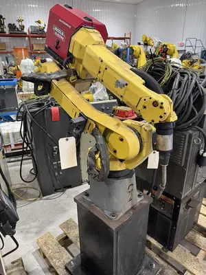 Used 2010 FANUC ARCMATE 100IC Robots Michigan US | Aucto #1306889