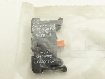 Schmersal RF10 Contact Terminal Block Pushbutton Switch 101190086 Lot of 10