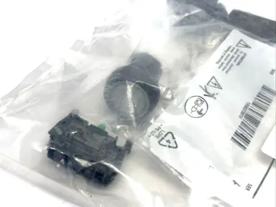 USED ALLEN BRADLEY 800F-Q10, 800F-Q3G, R900000721