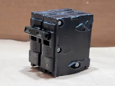 Used SIEMENS Q260 Switchgears British Columbia CA | Lenmark #835743