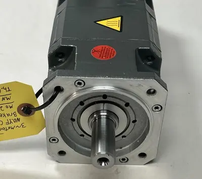 Used SIEMENS 1FT6041-4AK71-4AL0-Z Servo Motors Ohio US | Surplus Asset Holdings #1553638