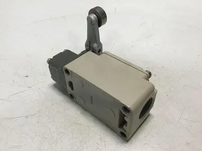 USED OMRON WLCA2