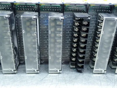 USED OMRON CJ1WOD211