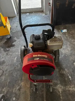 Used _UNKNOWN_ _UNKNOWN_ Leaf Blowers (Commercial) Ohio US | Myron Bowling Auctioneers Inc #1518708