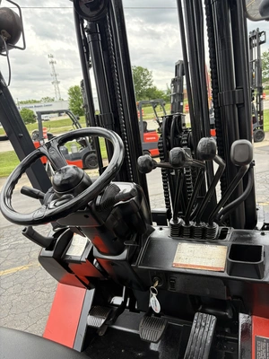 USED 2004 TOYOTA 7FGCU25