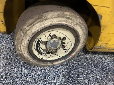 Used 2017 YALE GLC050VX Misc Forklifts Illinois US | Somerset Equipment Sales #1543008