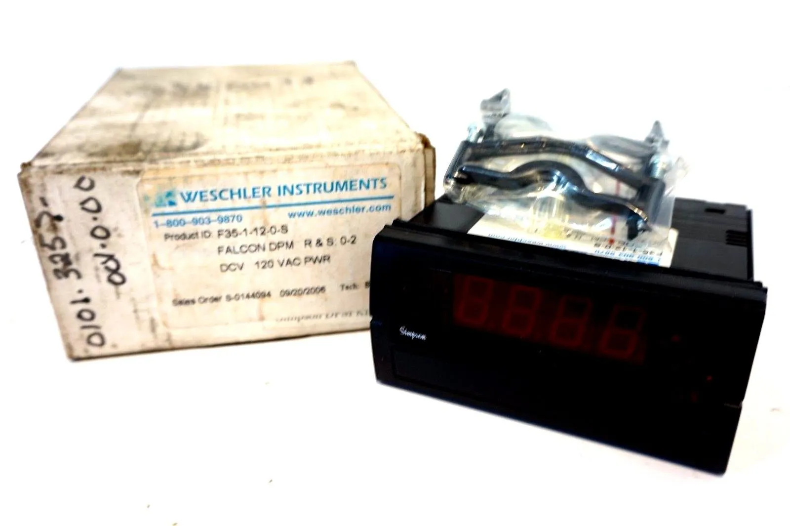 NEW WESCHLER INSTRUMENTS F35-1-12-0-S DIGITAL PANEL METER F351120S