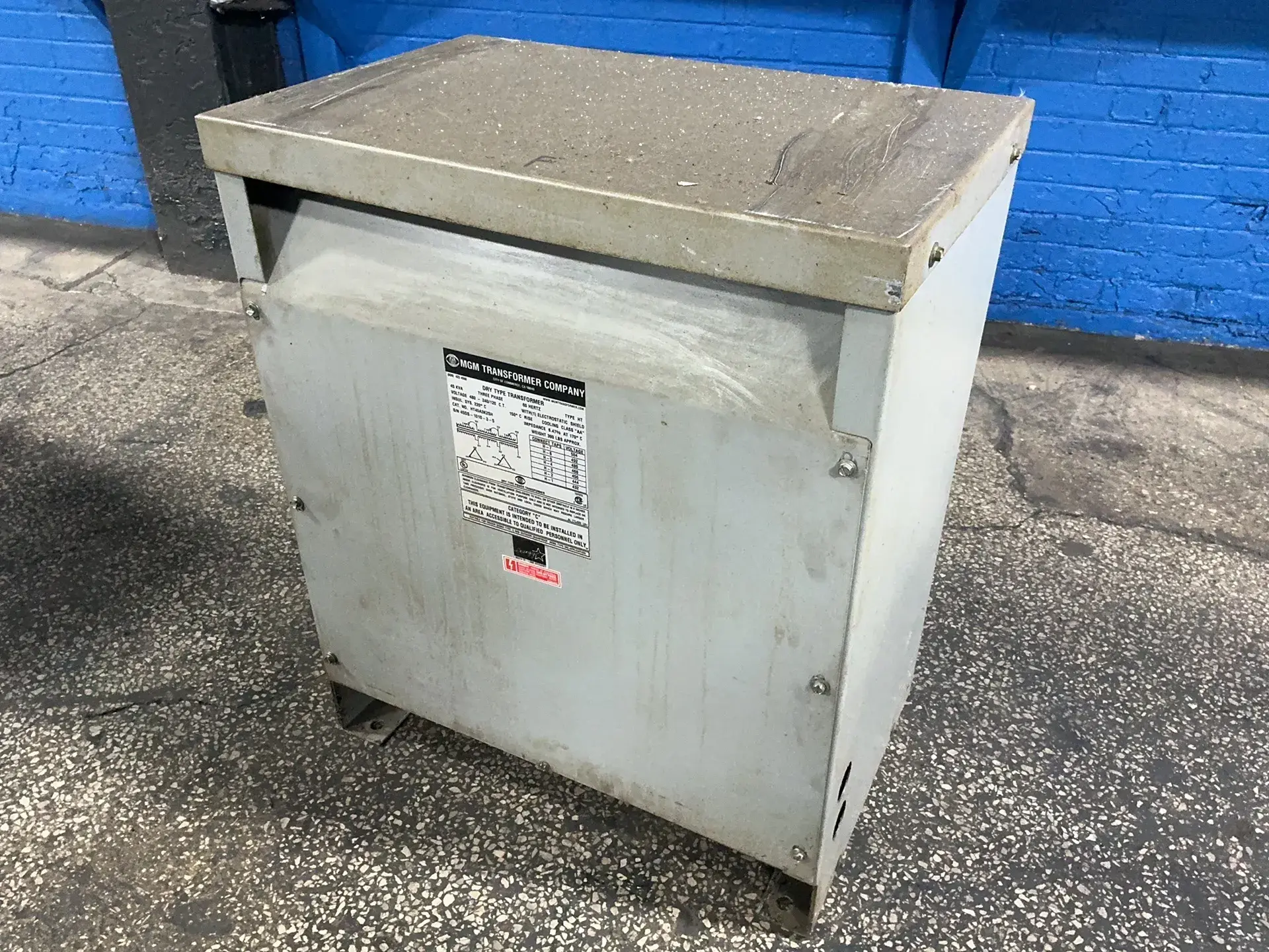 Used MGM TRANSFORMER CO. HT45A3K2SH Distribution Transformers Ohio US | HGR 24 #1539736